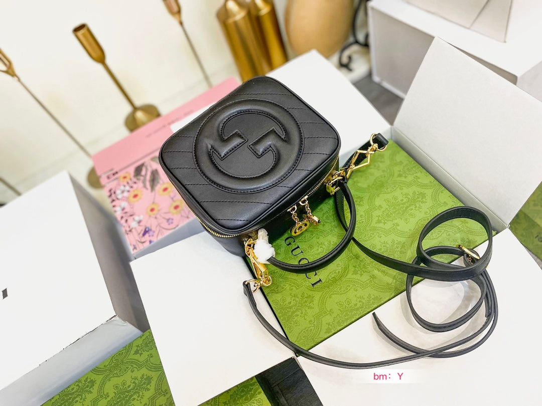 GUCCI BAG 87