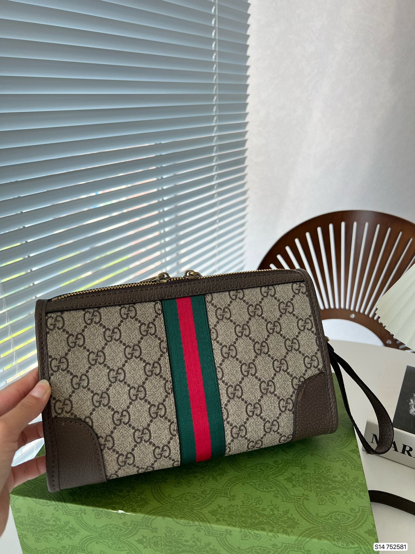 GUCCI BAG 100