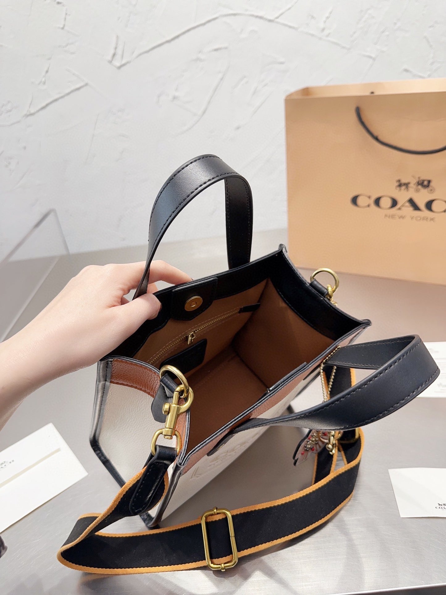 Co-BAG19