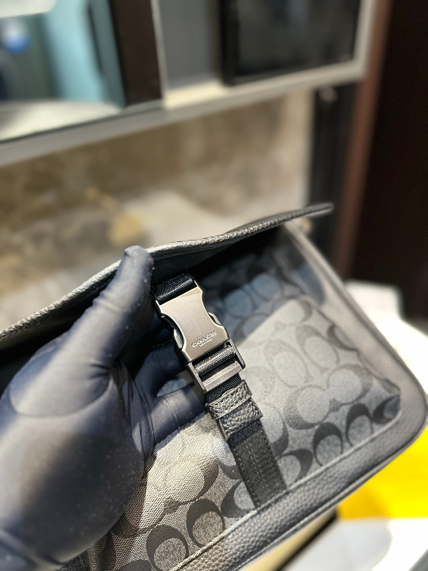 Co-BAG20