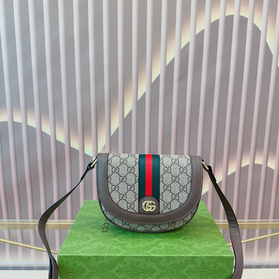 GUCCI BAG 121