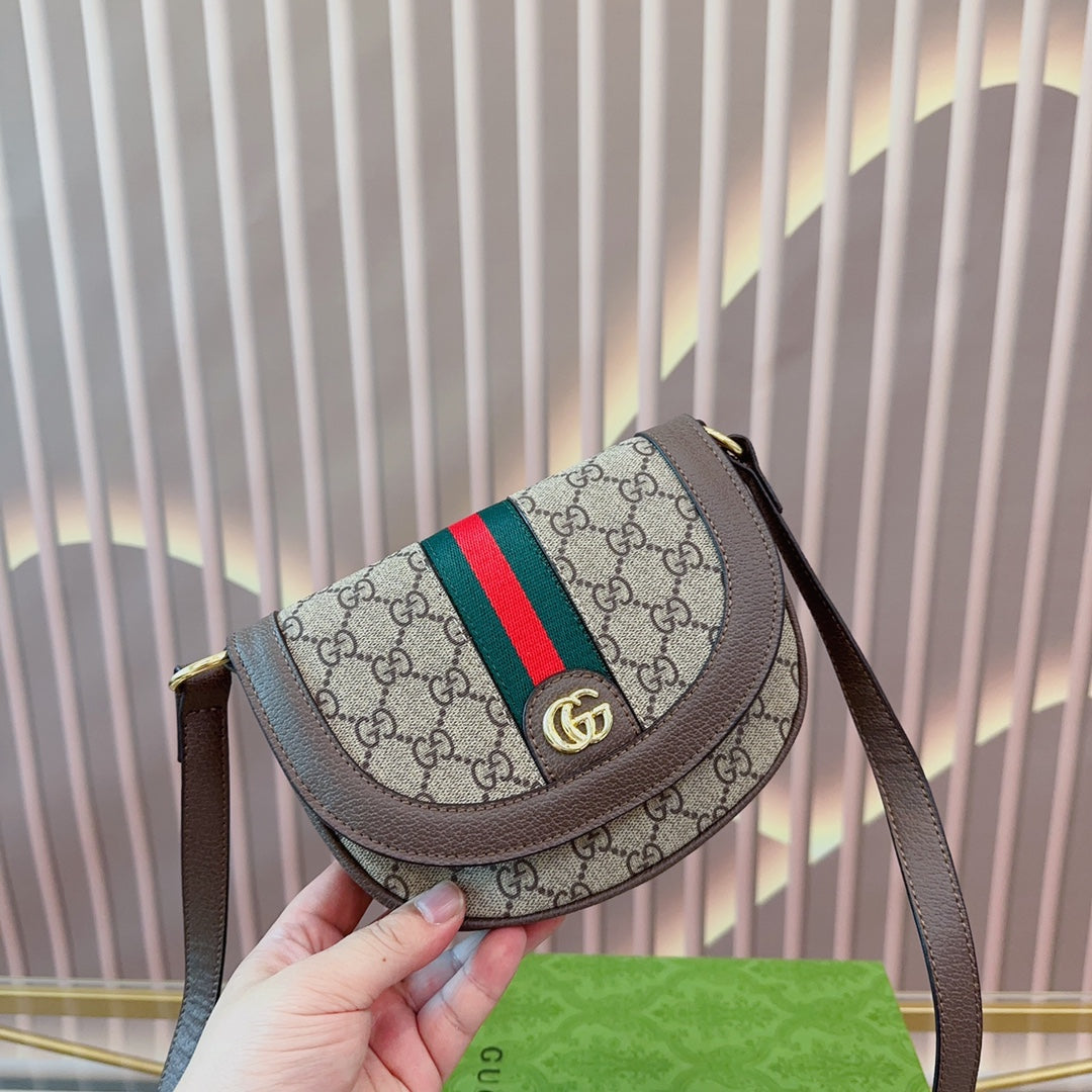 GUCCI BAG 121