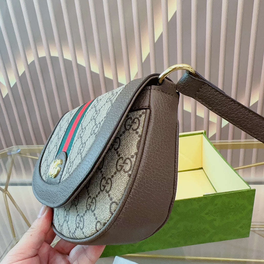 GUCCI BAG 121
