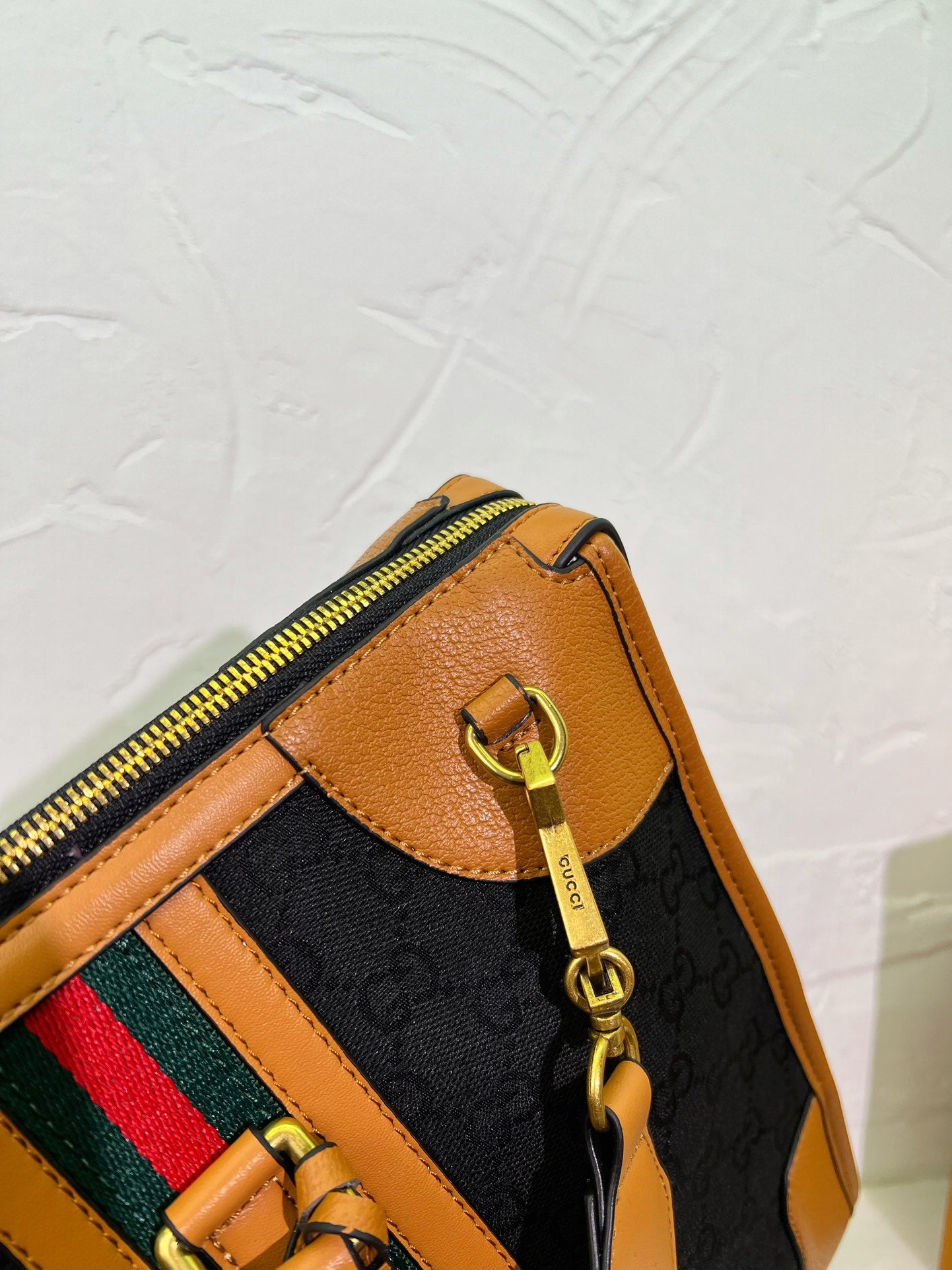 GUCCI  BAG 127-1