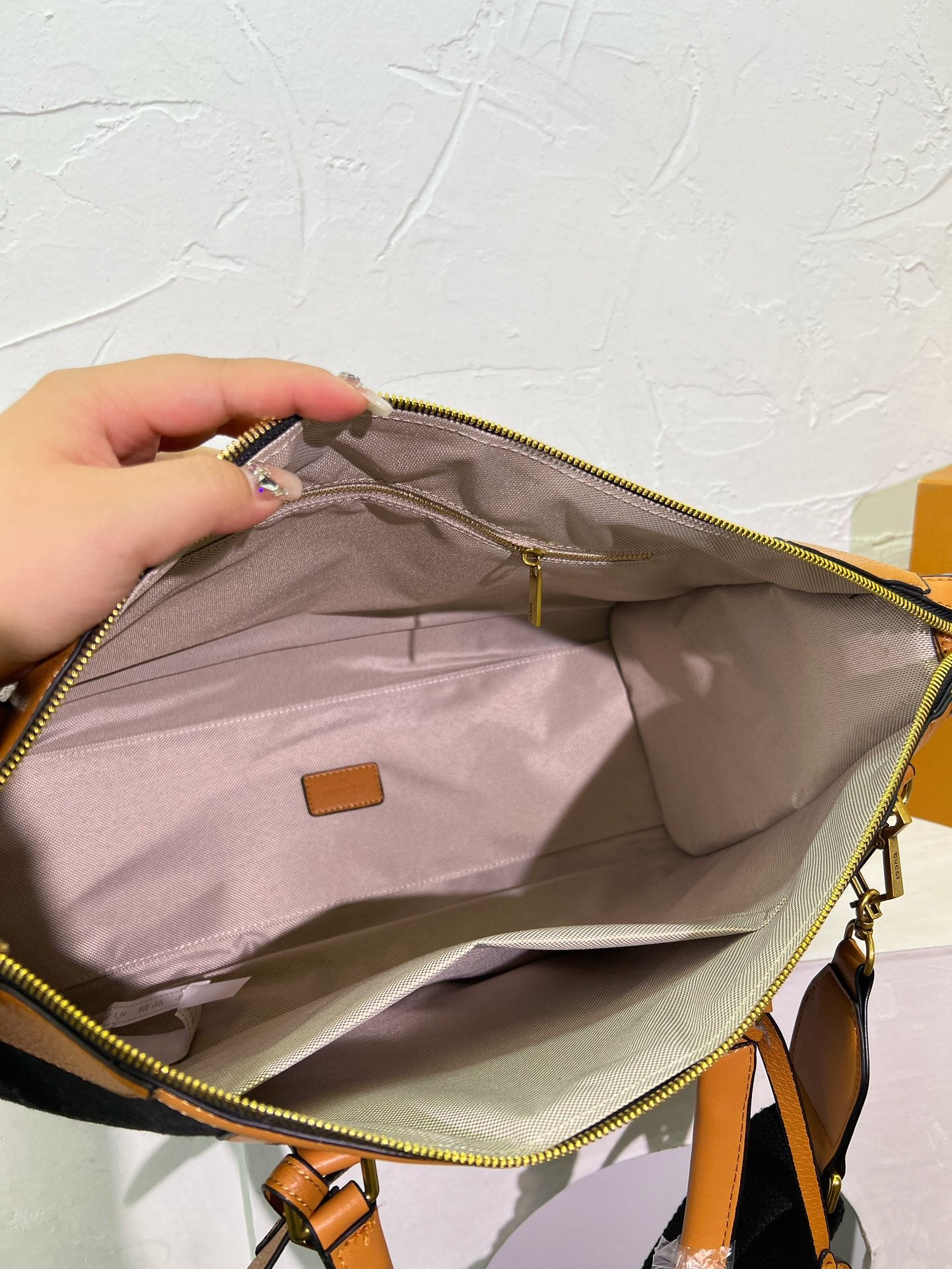 GUCCI  BAG 127-1