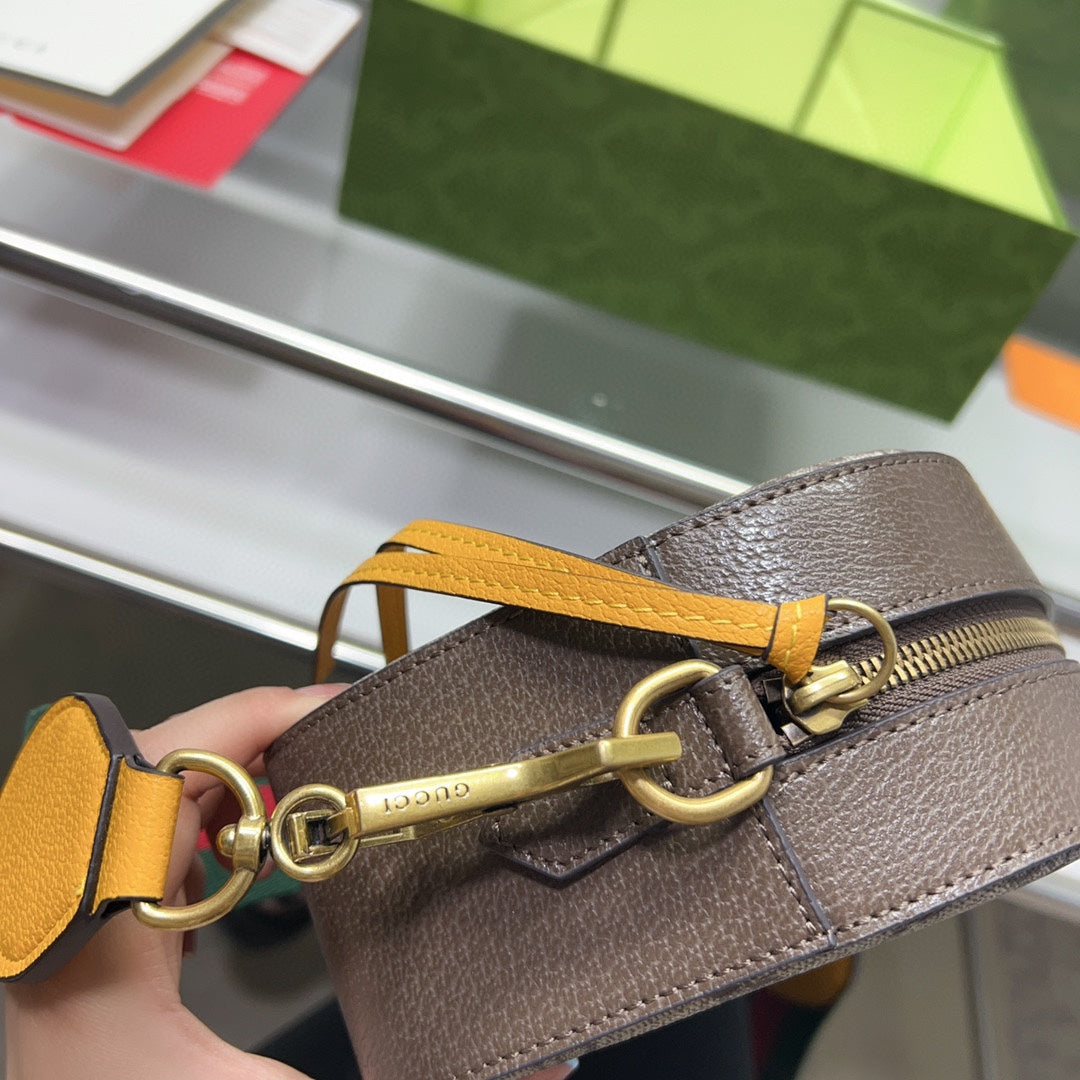 GUCCI BAG 137