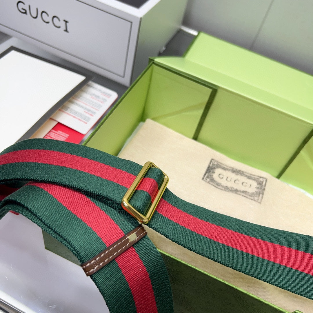 GUCCI BAG 138