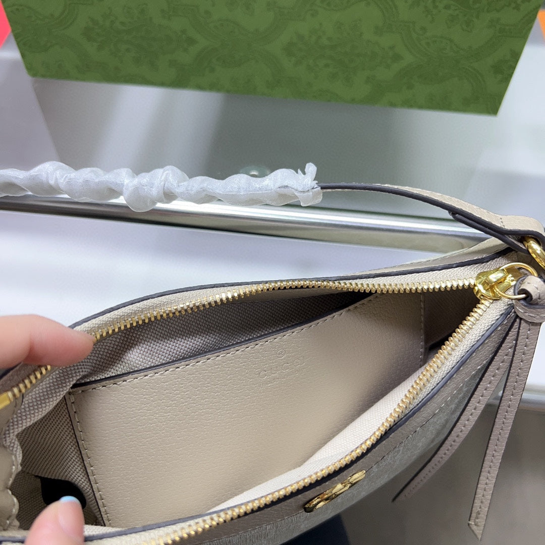 GUCCI BAG 139 140