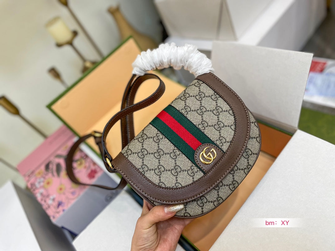 GUCCI BAG 141