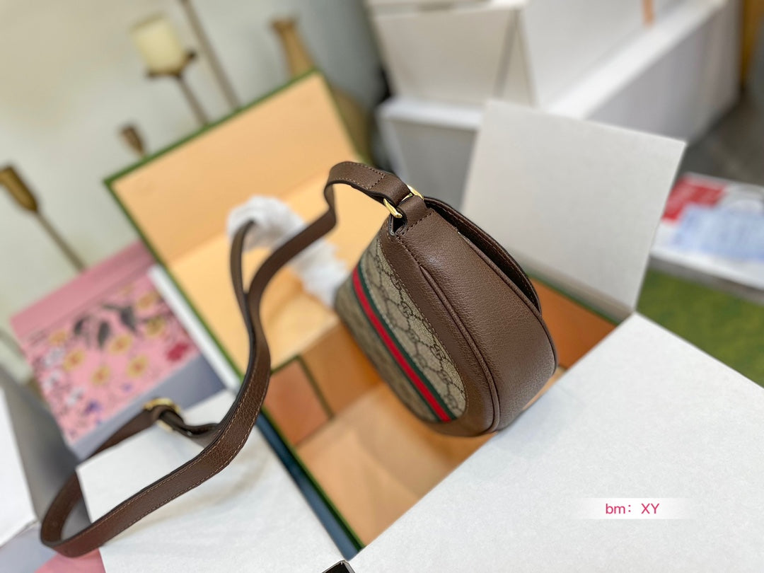 GUCCI BAG 141