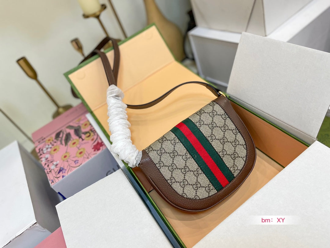 GUCCI BAG 141