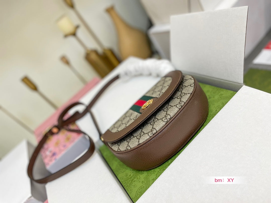 GUCCI BAG 141