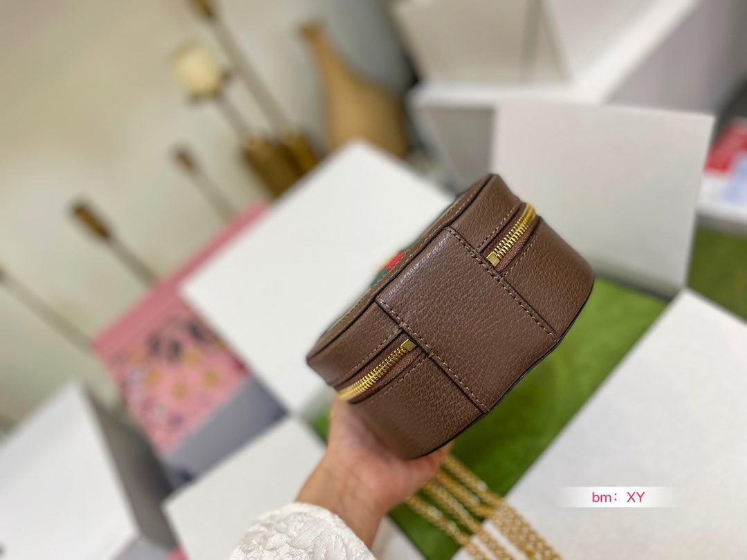 GUCCI BAG  142