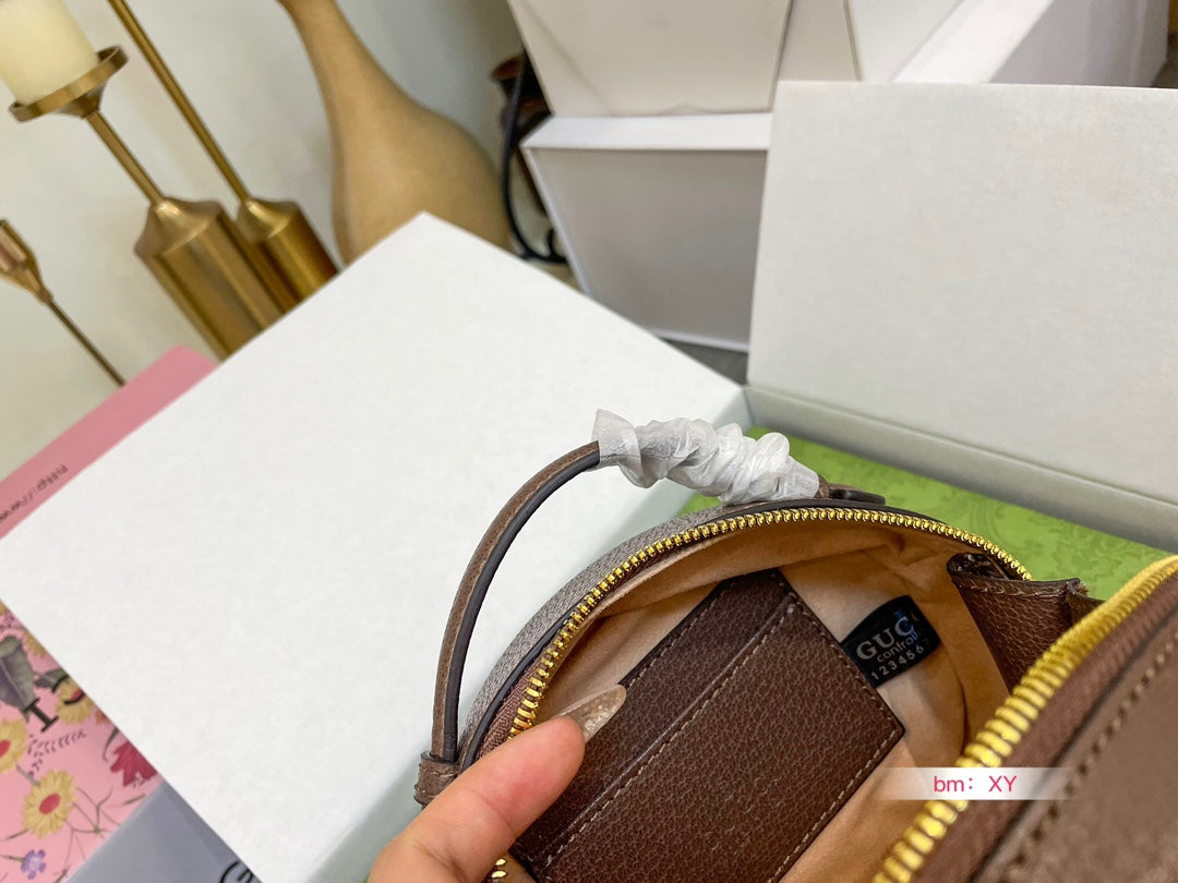 GUCCI BAG  142