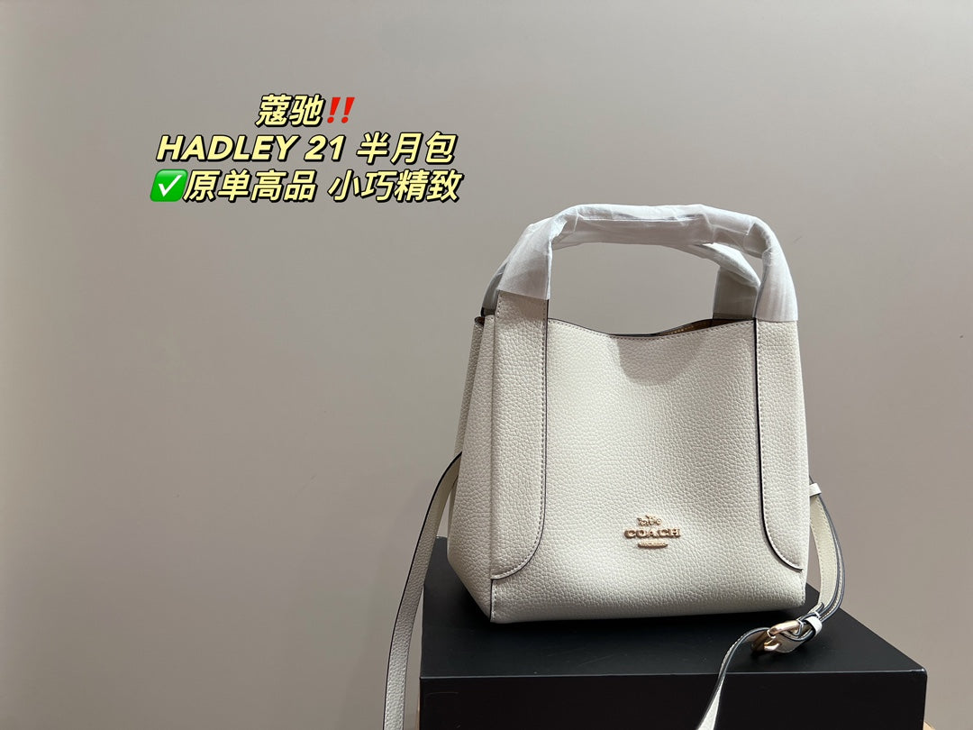 Co-BAG104