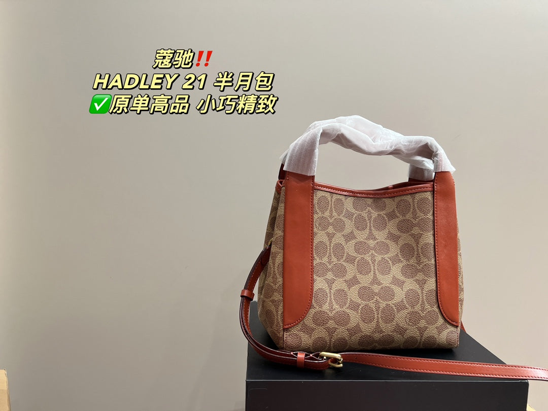 Co-BAG104