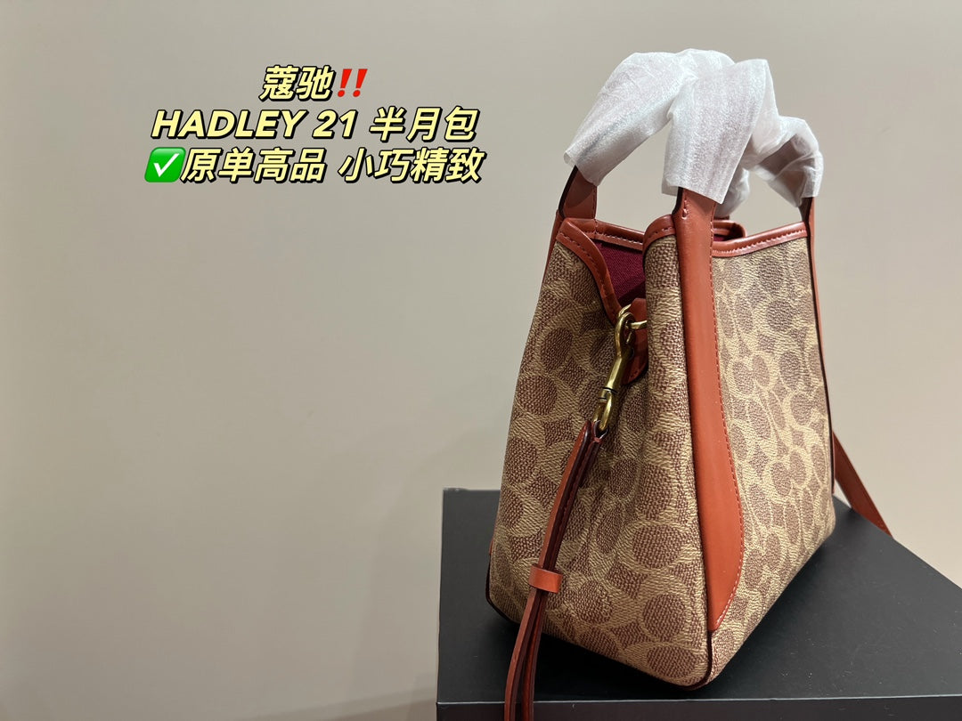 Co-BAG104
