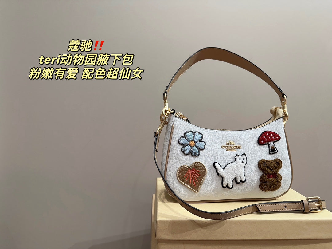Co-BAG745