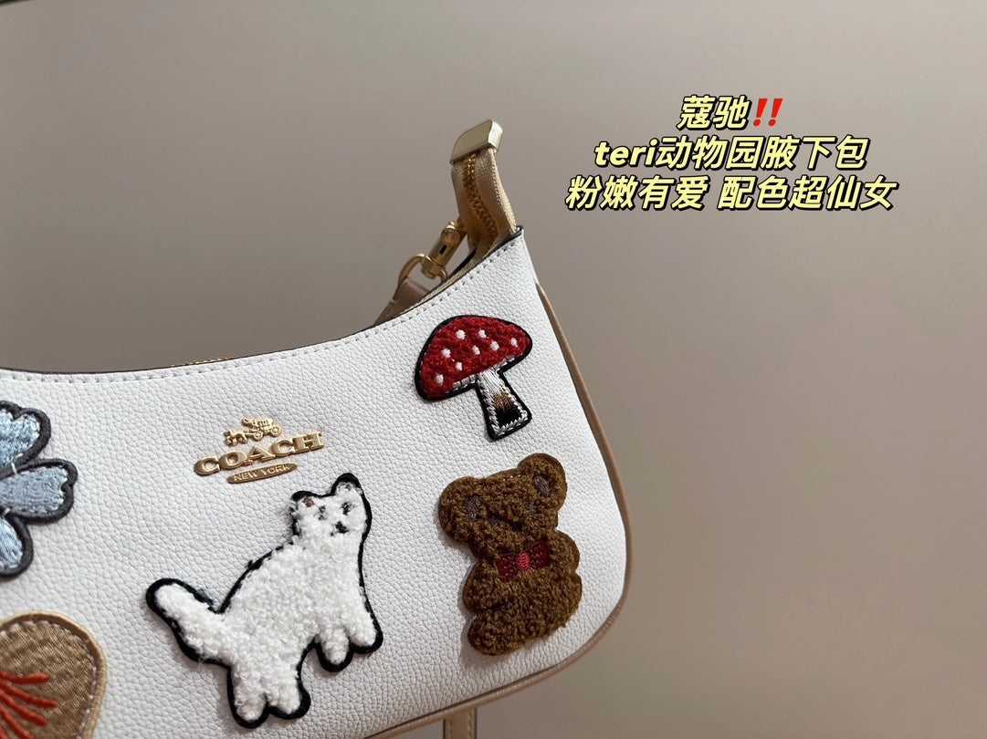 Co-BAG745