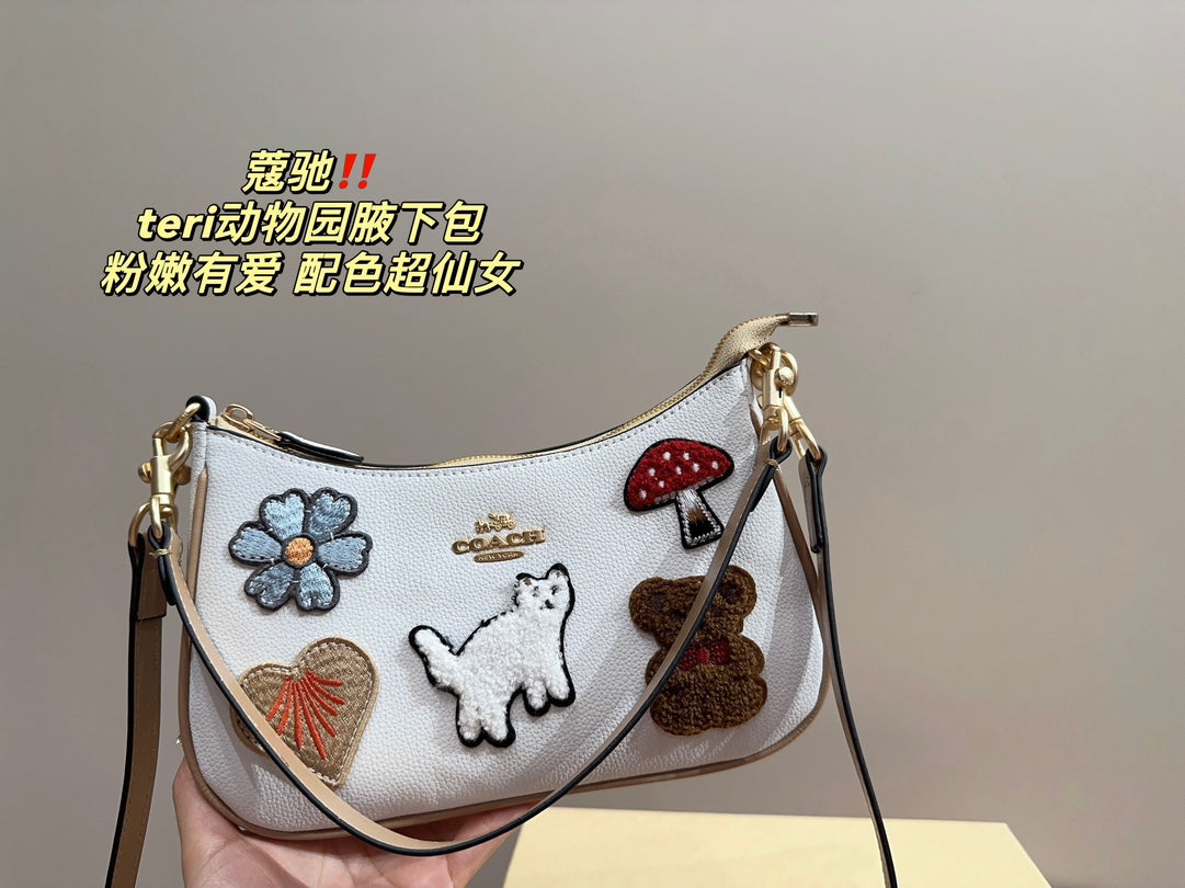 Co-BAG745
