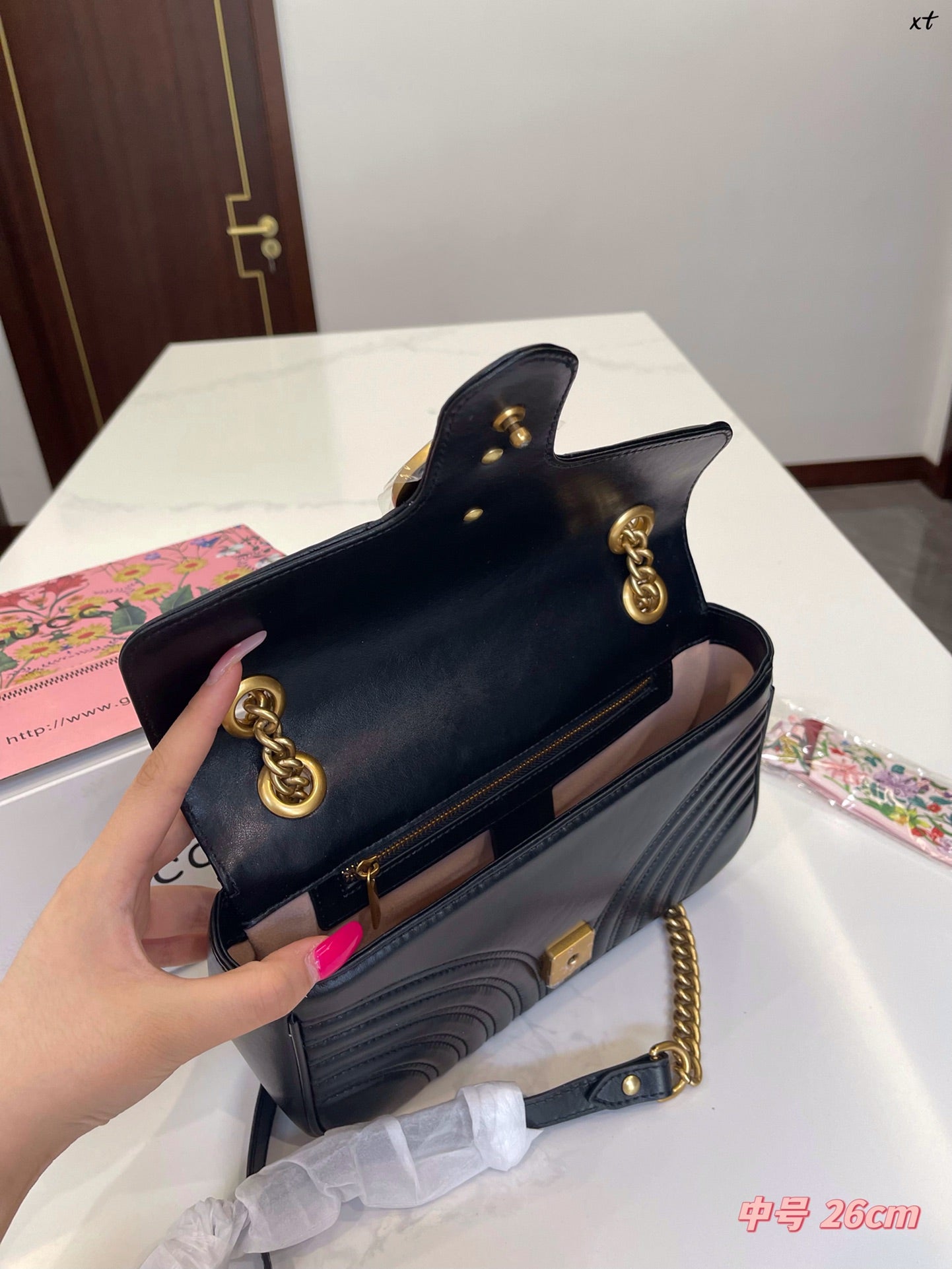 GUCCI BAG 195-3