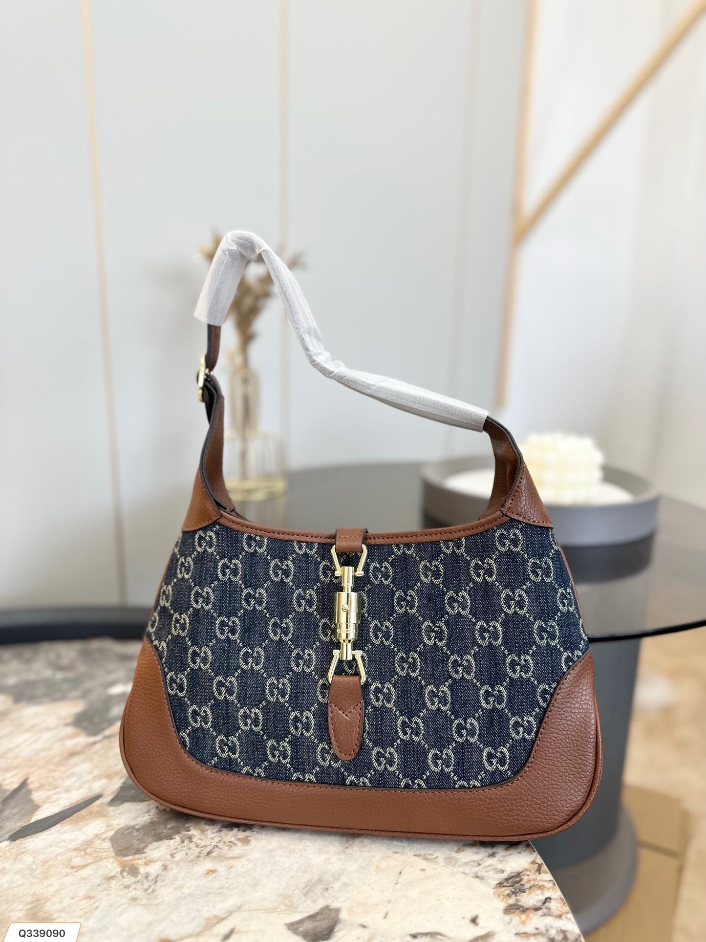 GUCCI BAG 204