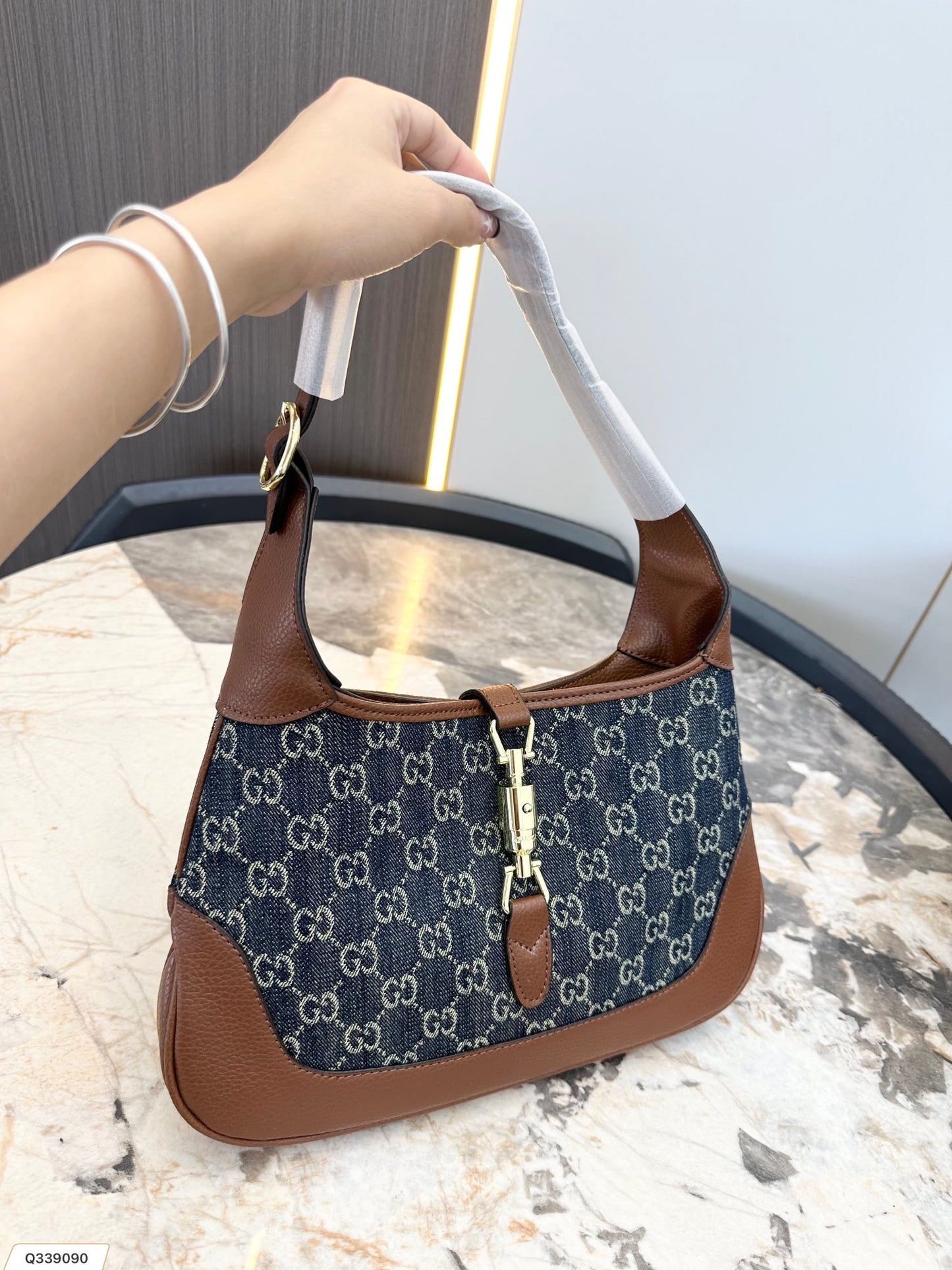 GUCCI BAG 204