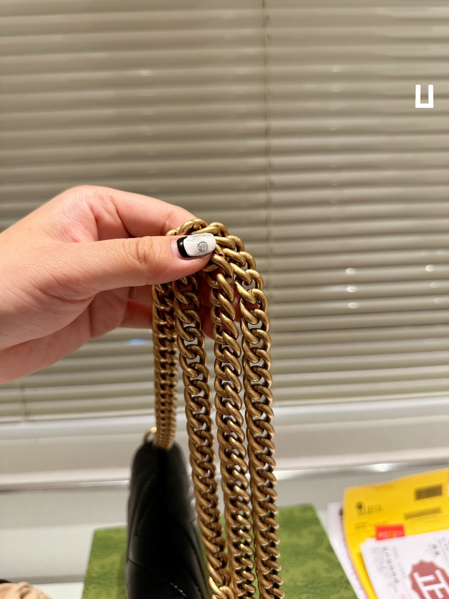 GUCCI BAG 206