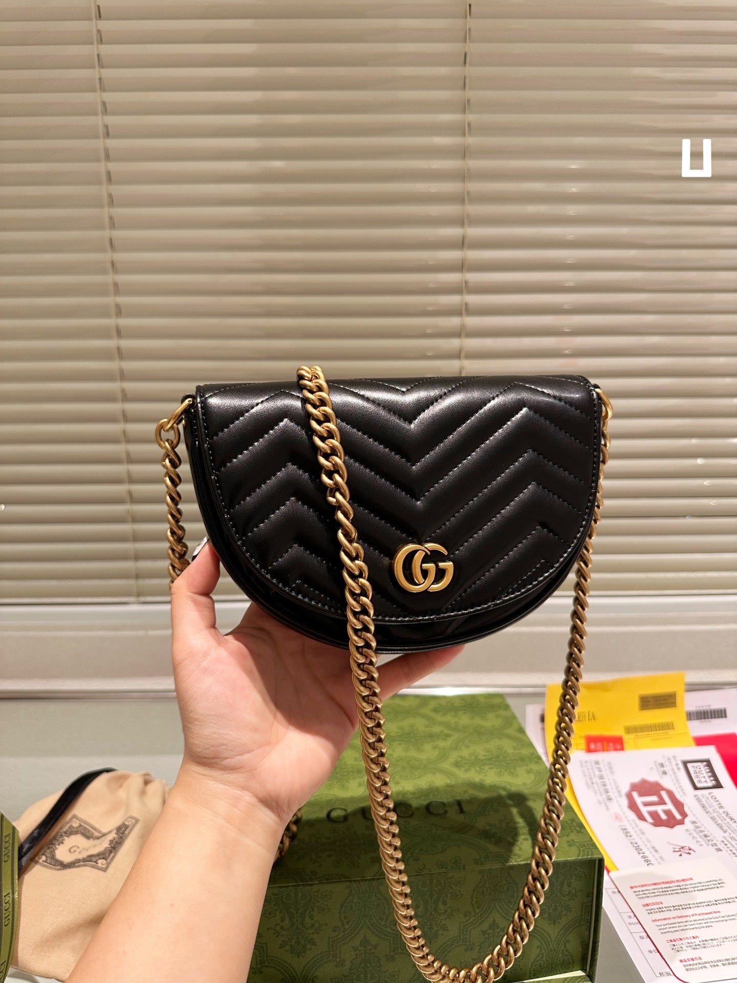 GUCCI BAG 206