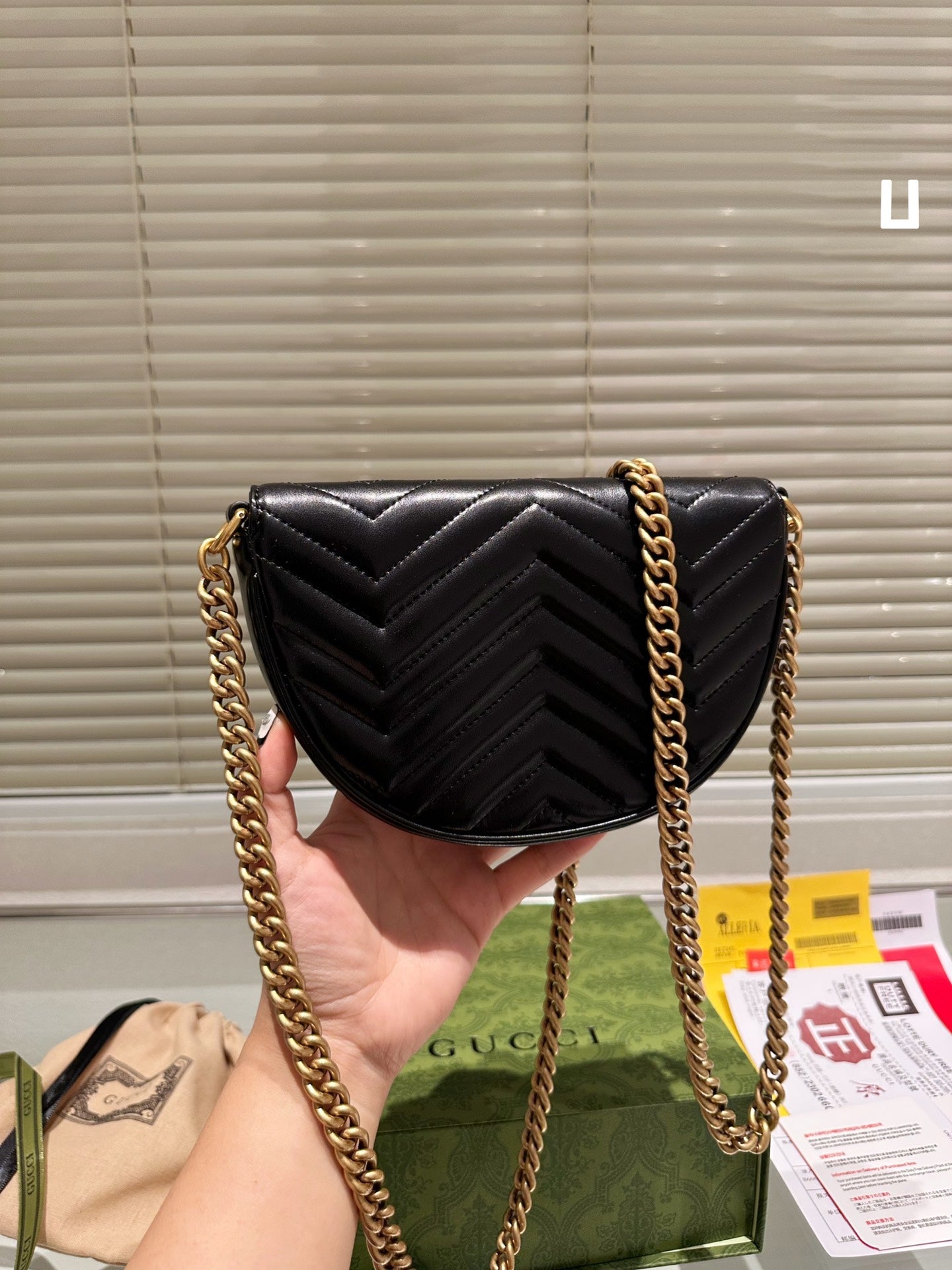 GUCCI BAG 206