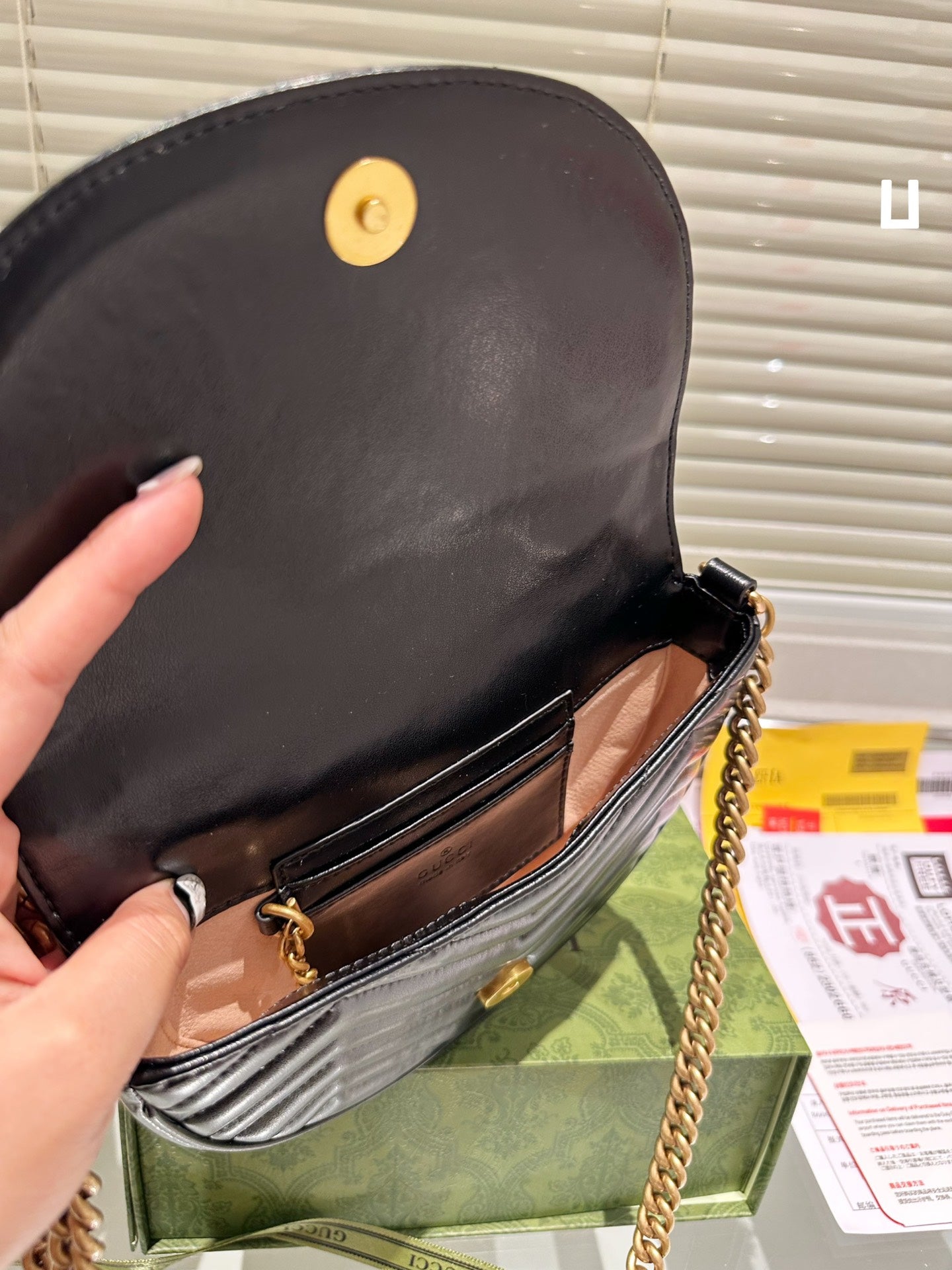 GUCCI BAG 206