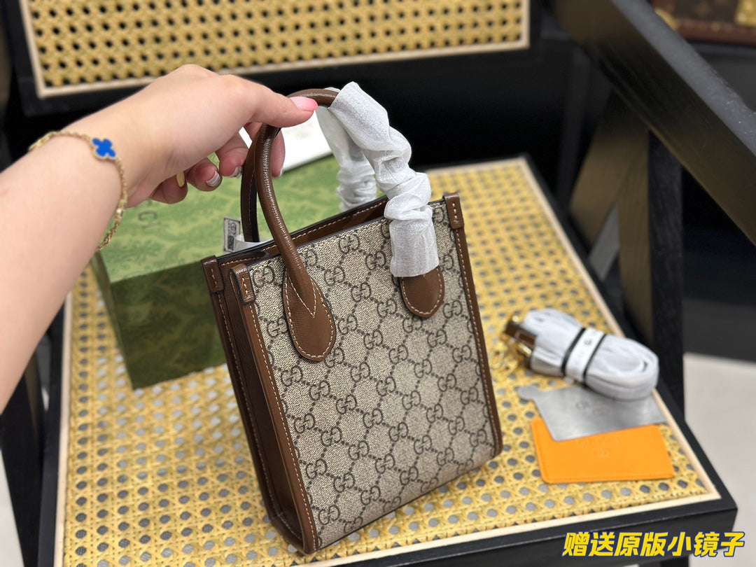 GUCCI BAG 208