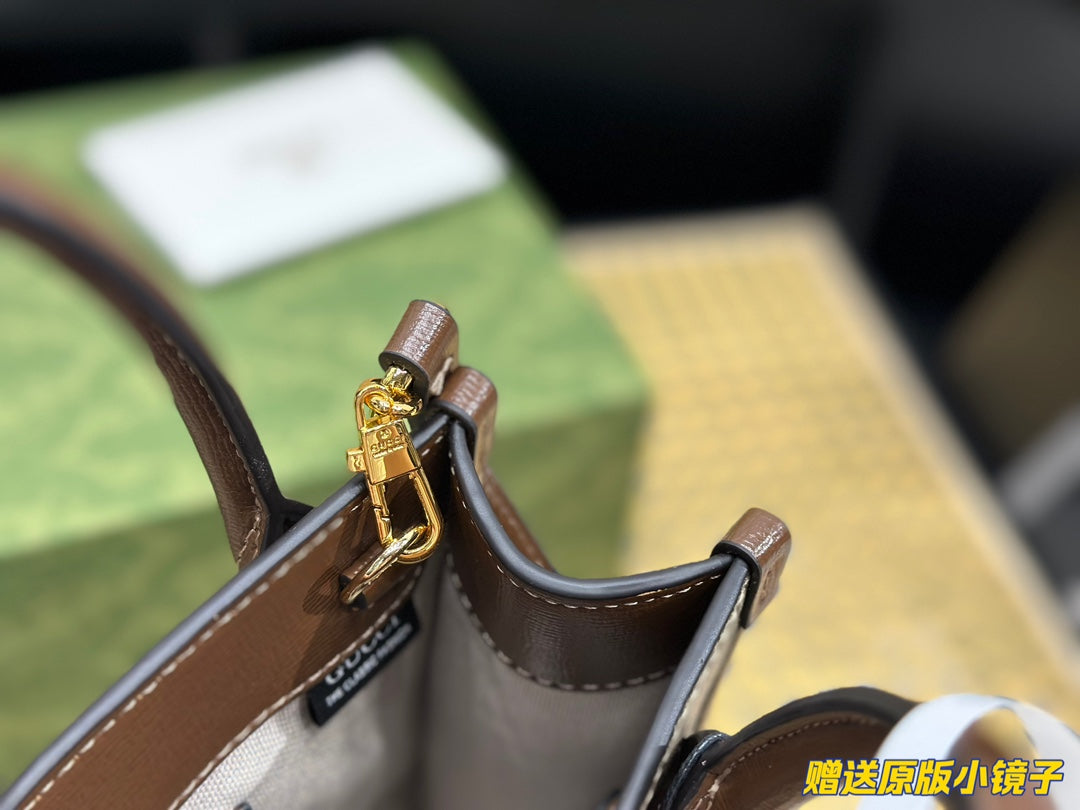 GUCCI BAG 208