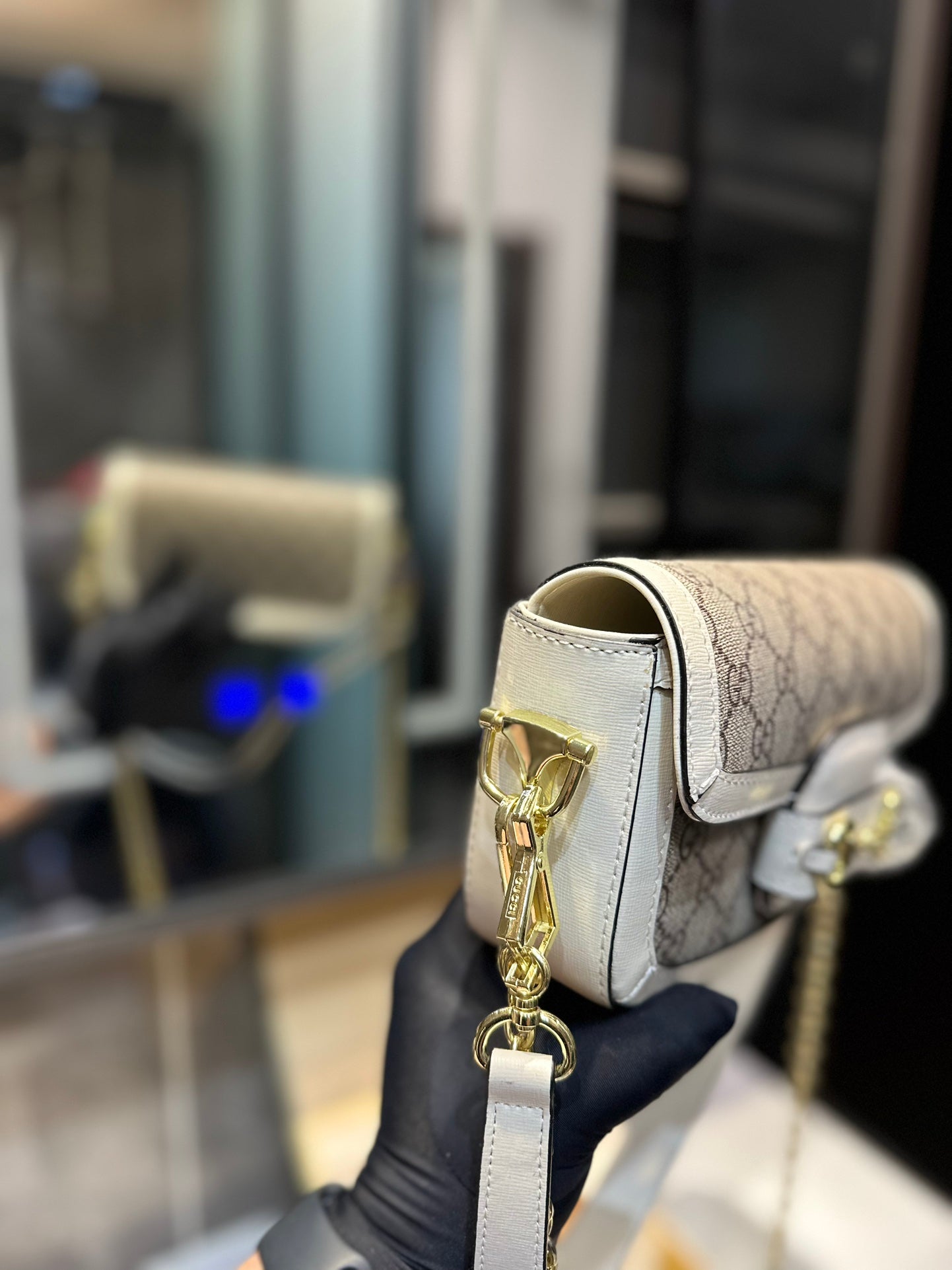 GUCCI BAG 211
