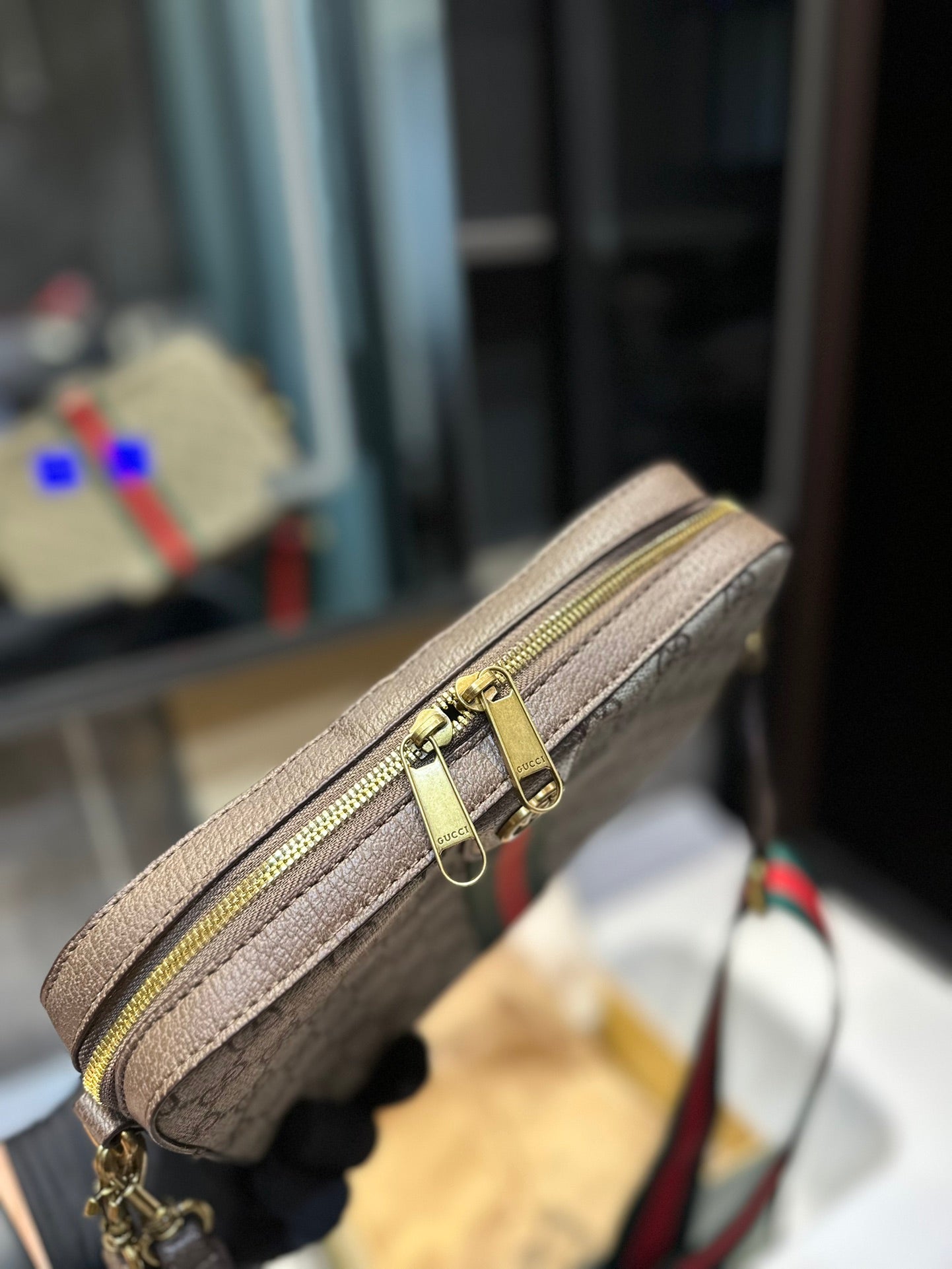 GUCCI BAG 213