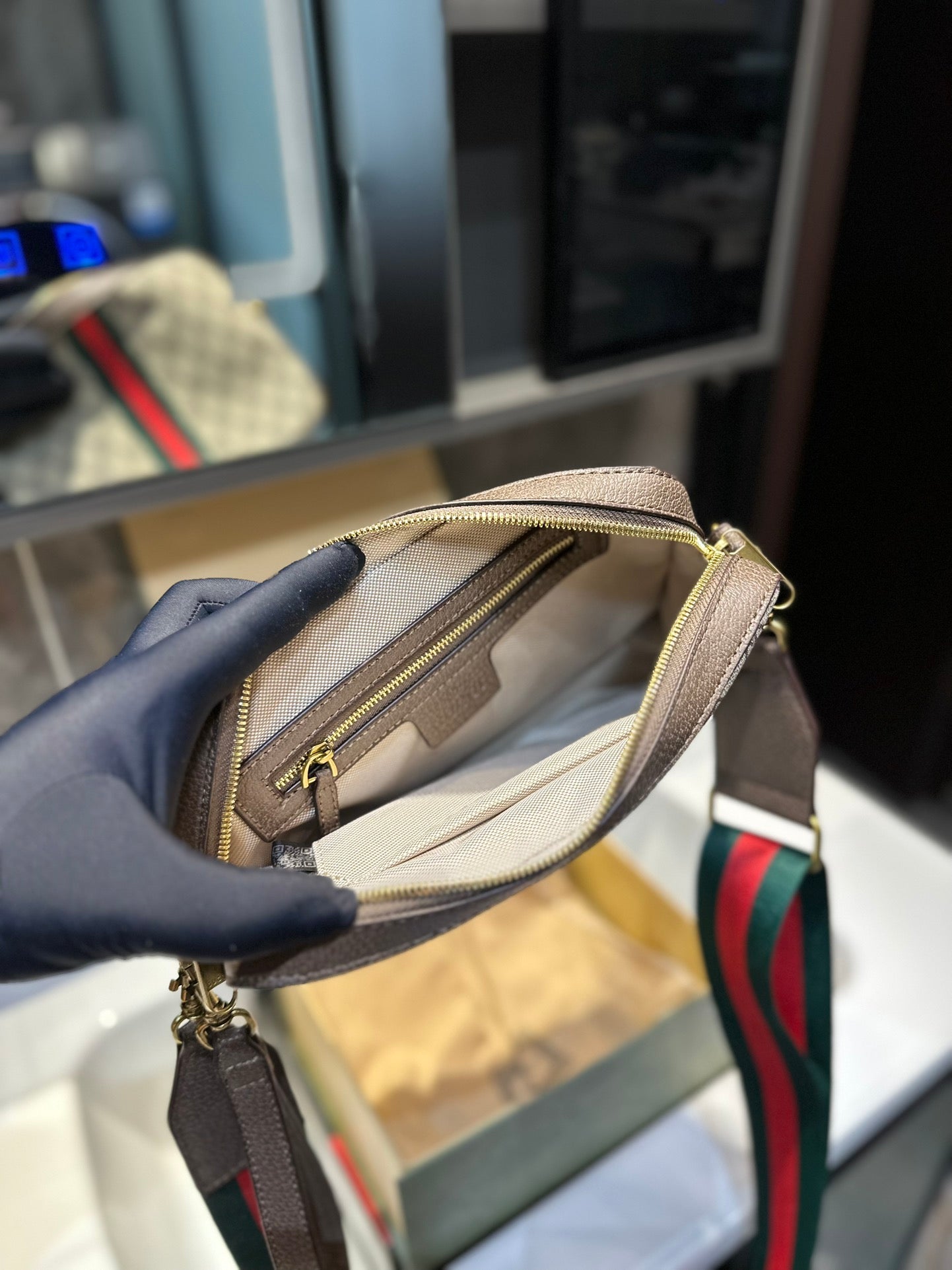 GUCCI BAG 213