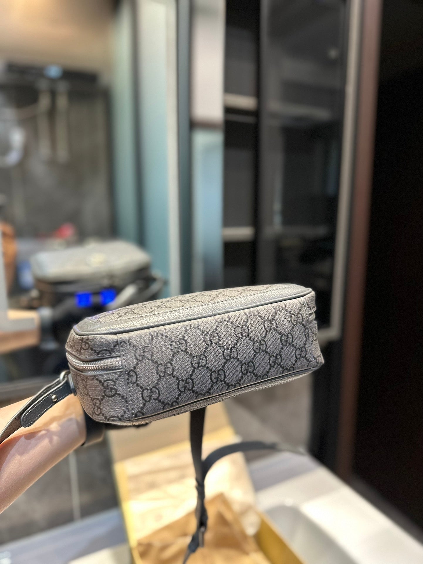 GUCCI BAG 214