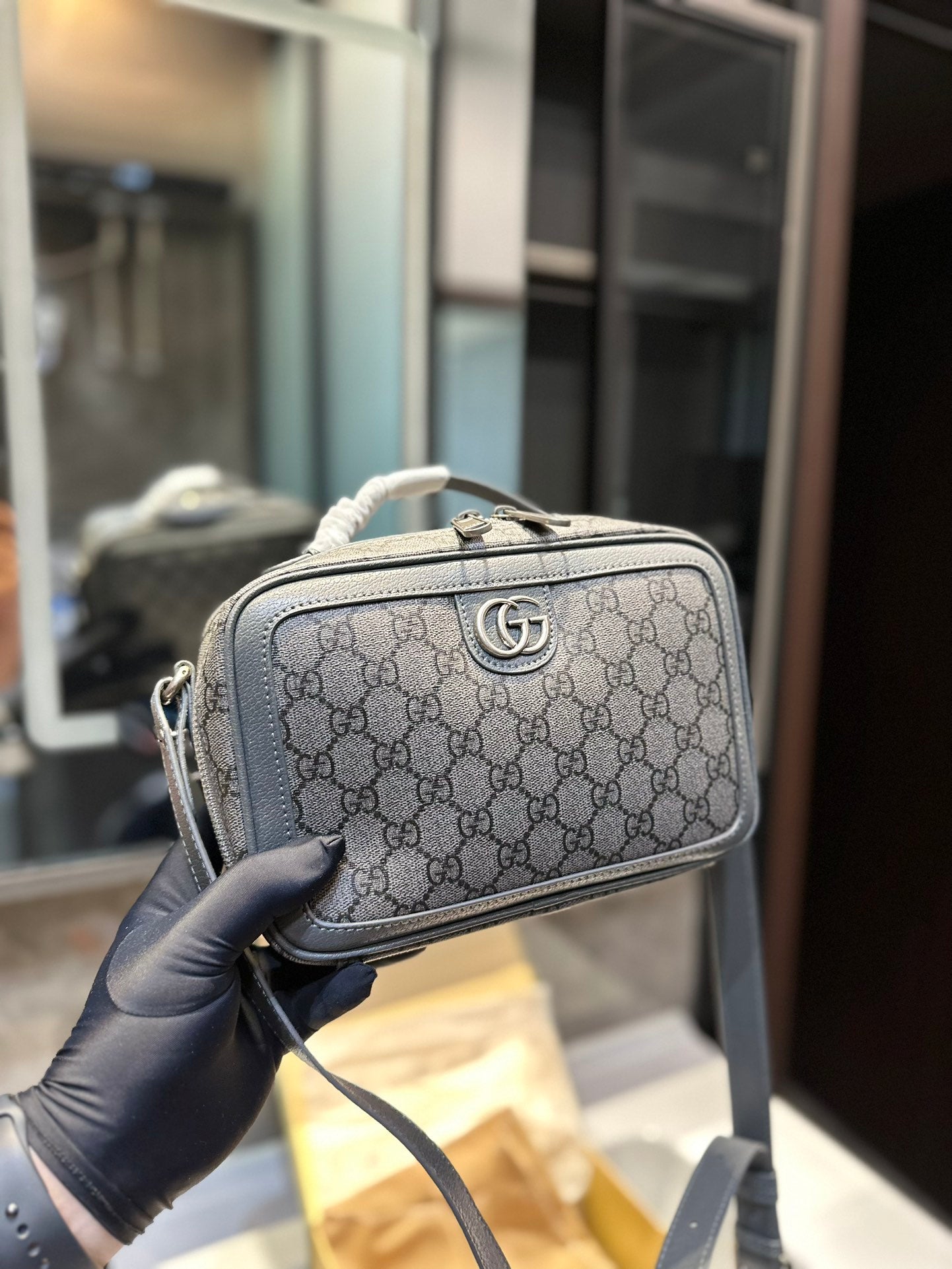 GUCCI BAG 214