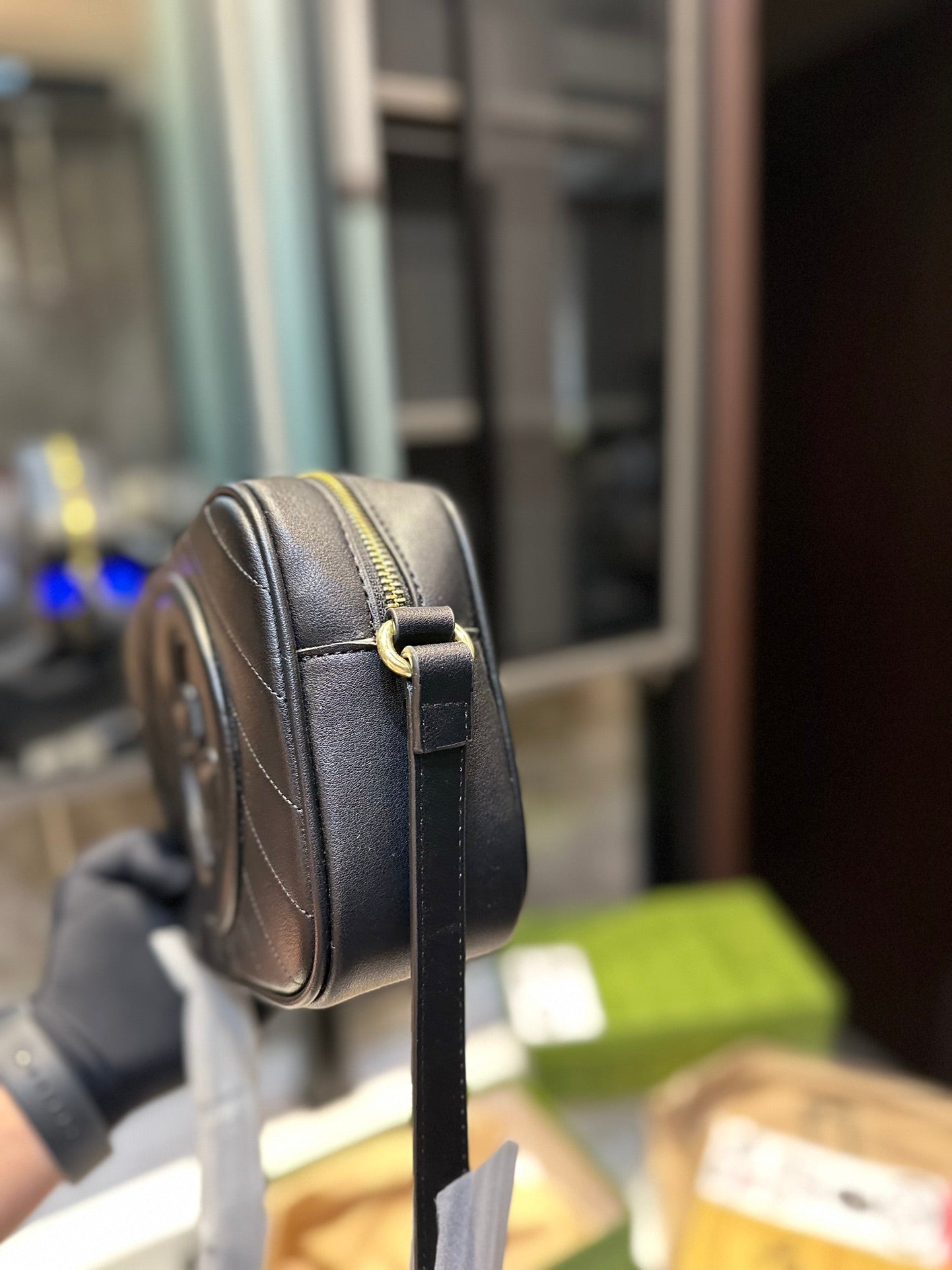 GUCCI BAG 215