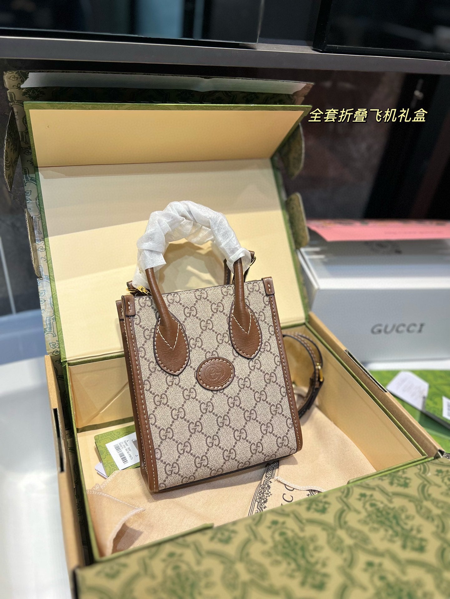 GUCCI BAG 218