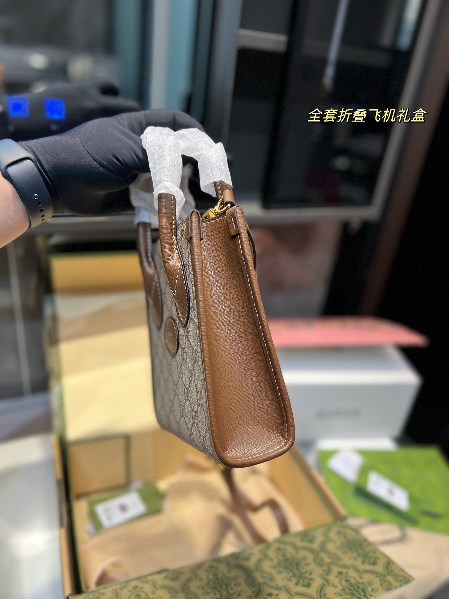 GUCCI BAG 218