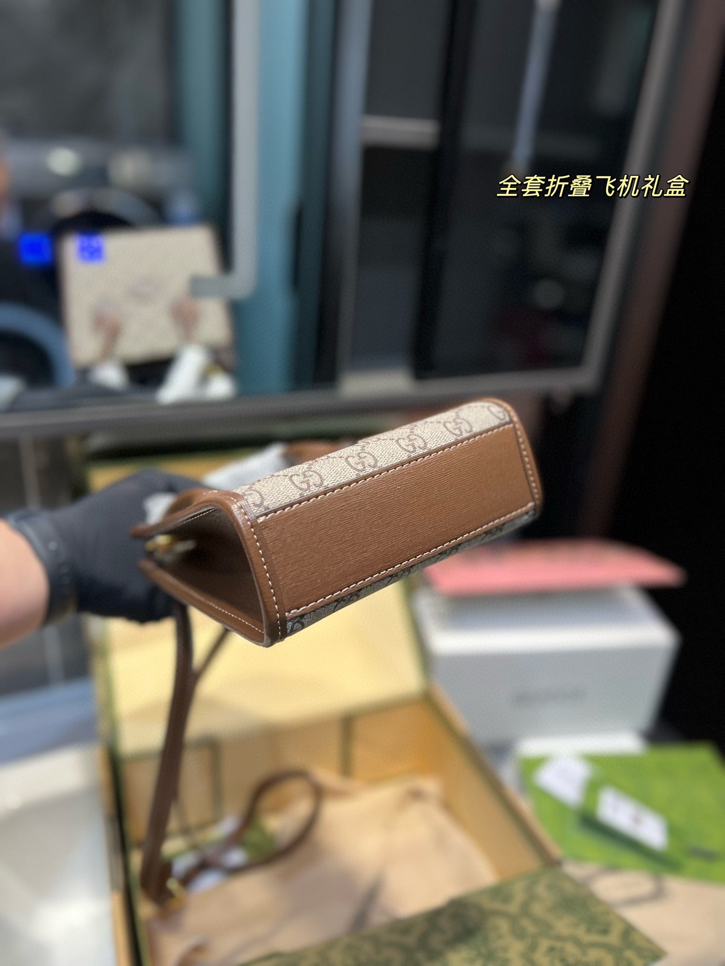 GUCCI BAG 218