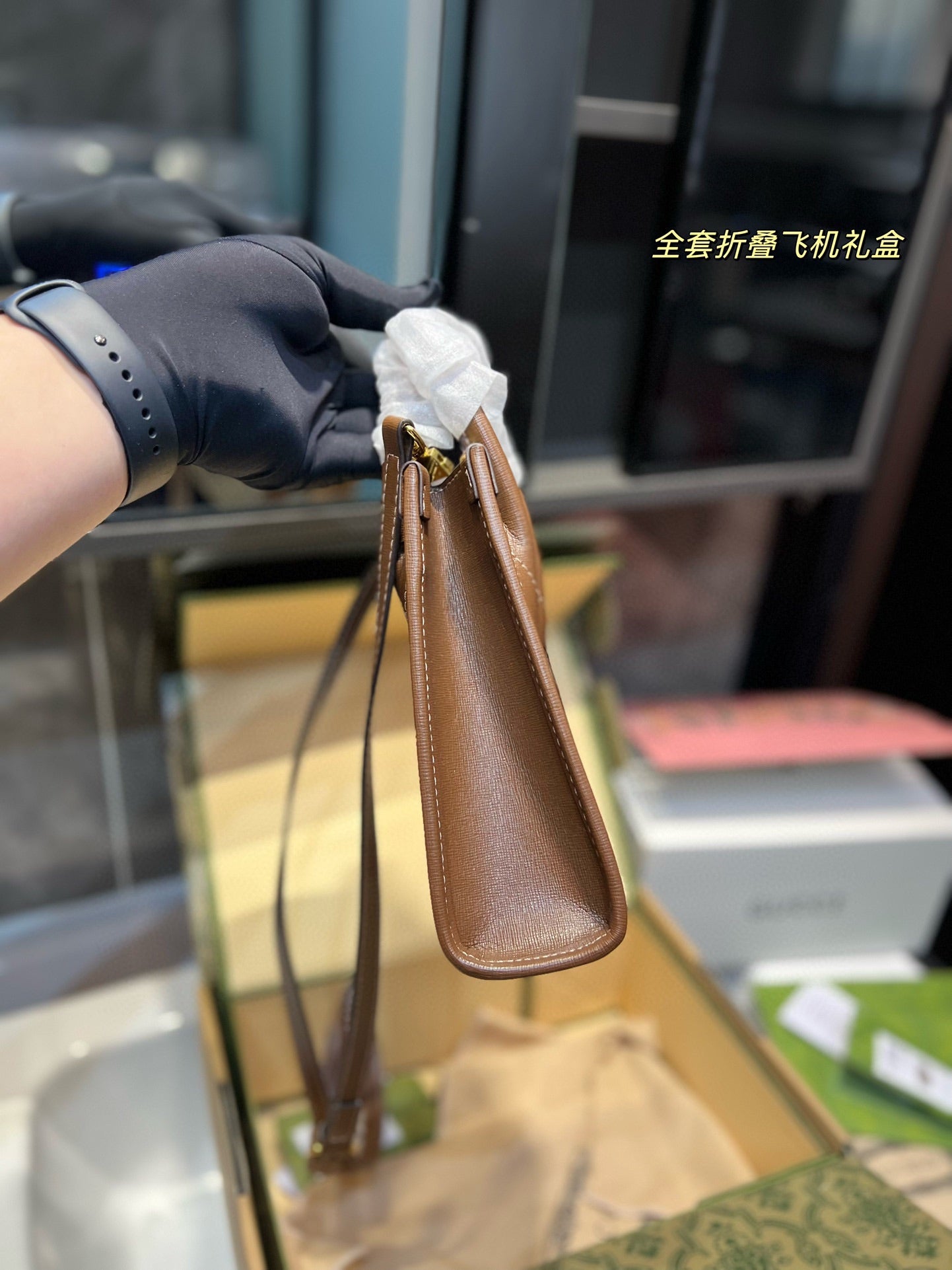 GUCCI BAG 218