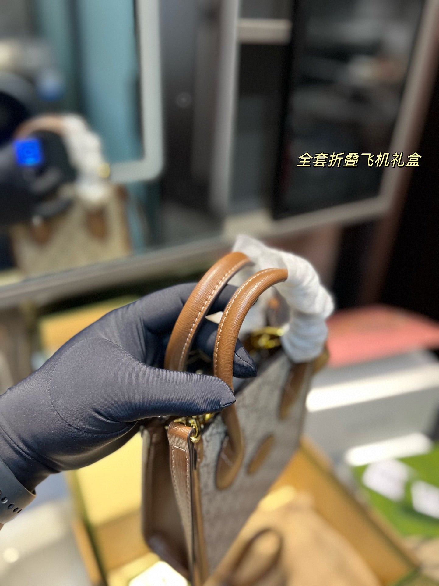 GUCCI BAG 218