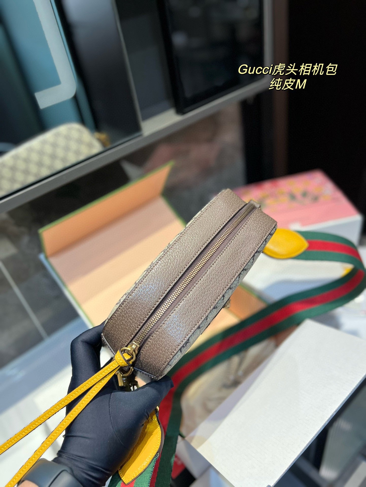 GUCCI BAG 223