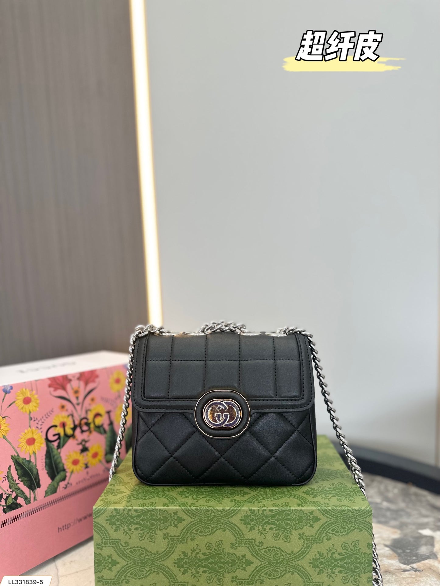 GUCCI BAG 227