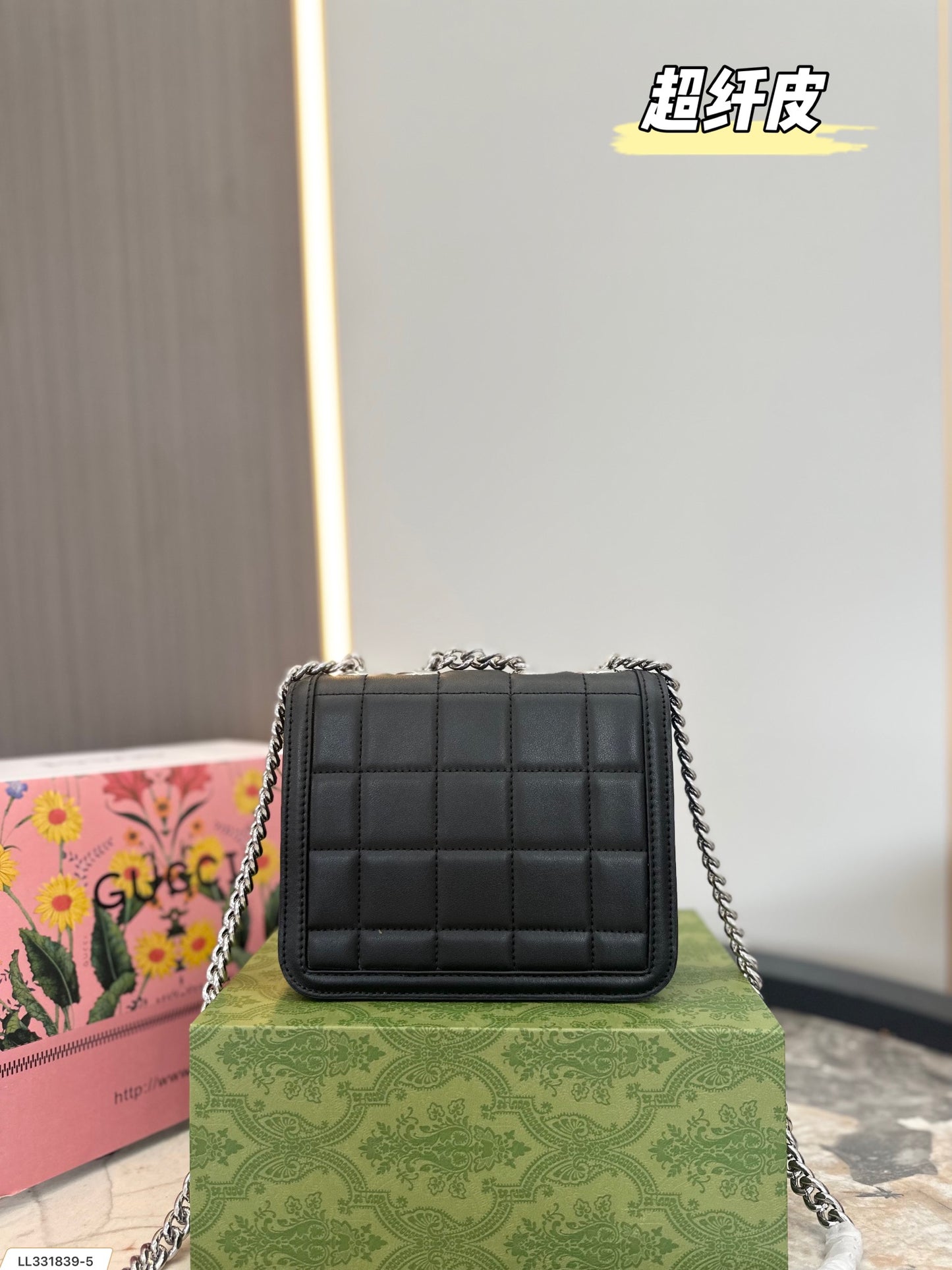 GUCCI BAG 227