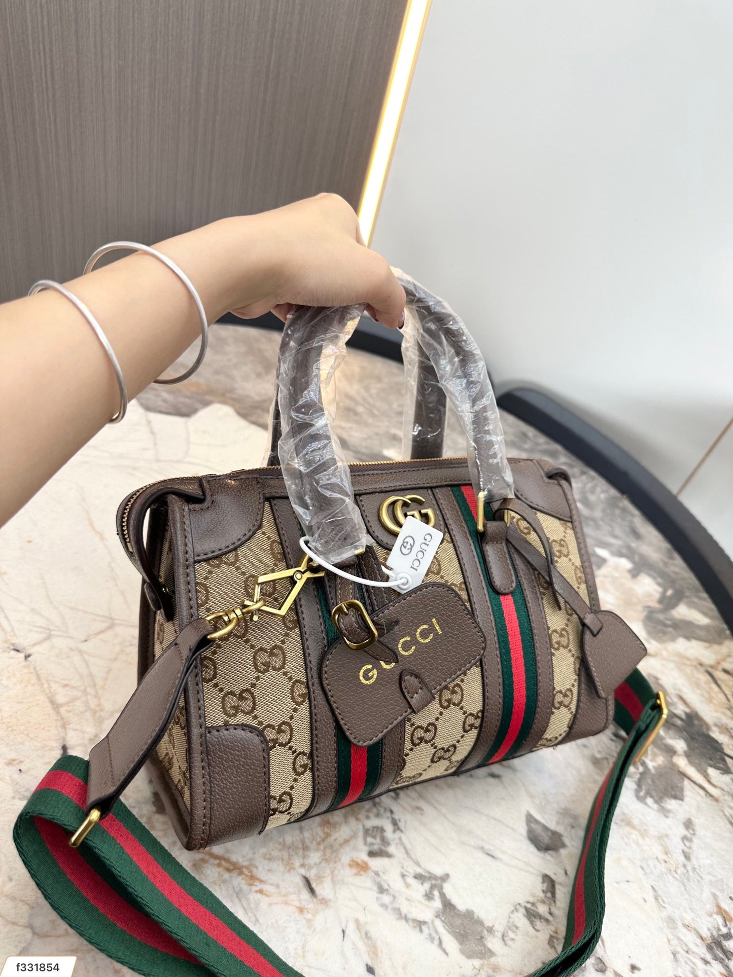 GUCCI BAG 230-1
