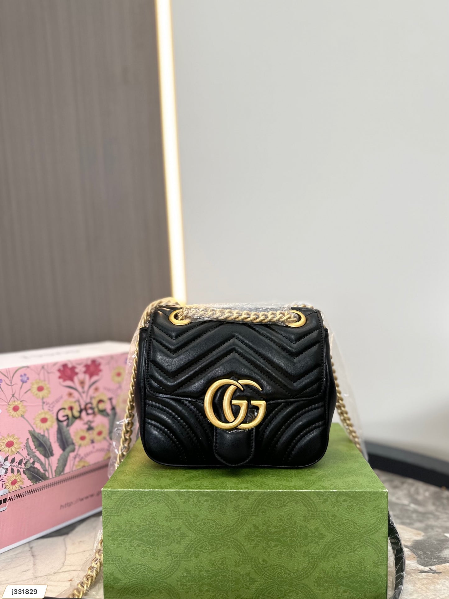 GUCCI BAG 244