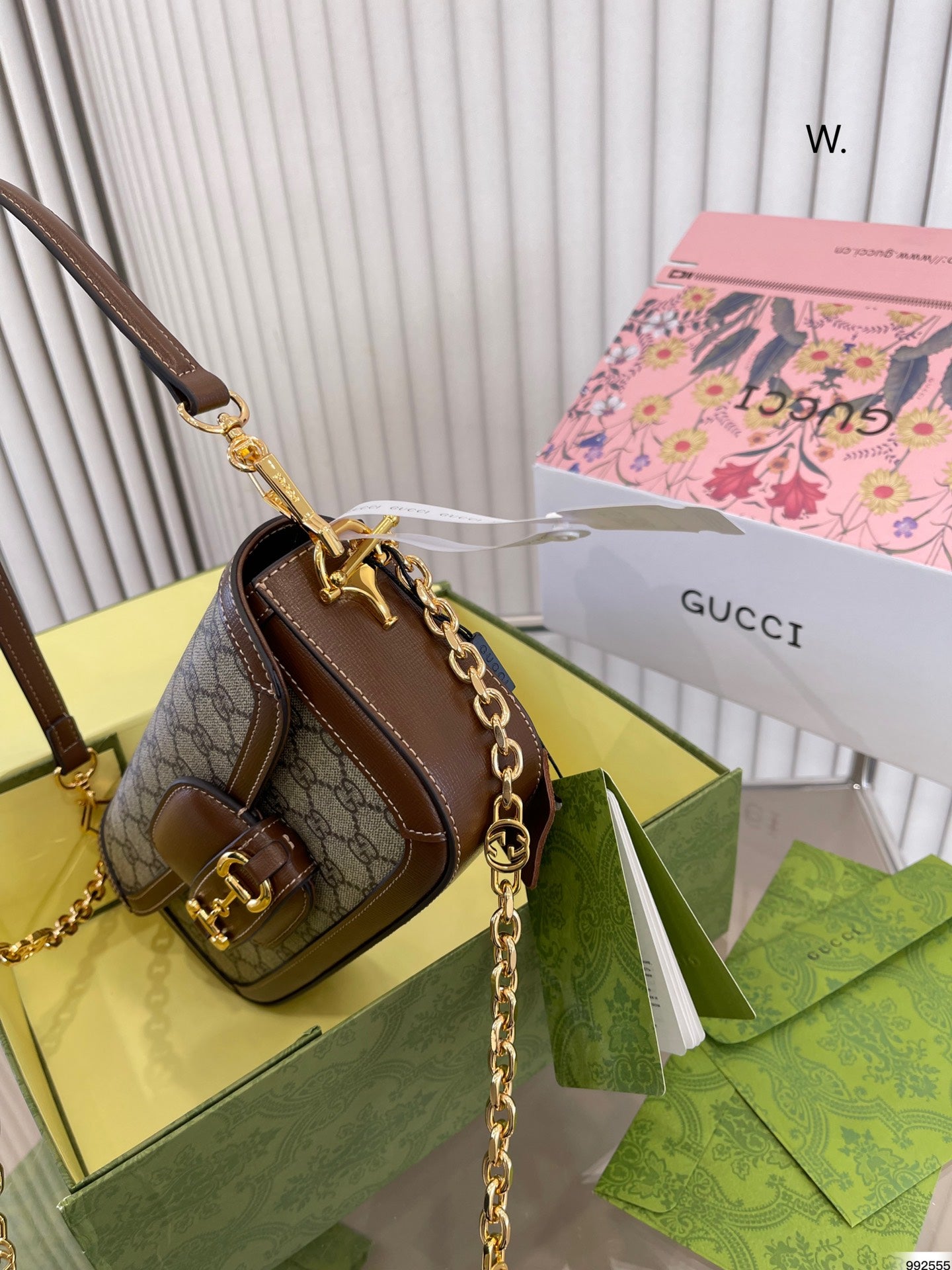 GUCCI BAG 250